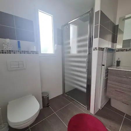 Charmante Maison A St-jean-de-monts, 3 Pers, Proche Et Commerces, Wifi Inclus - Fr-1-777-28